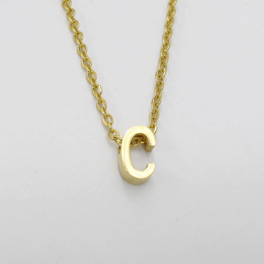 Personalisierte Buchstaben-Halskette – Eleganter Choker aus Edelstahl in Goldoptik!