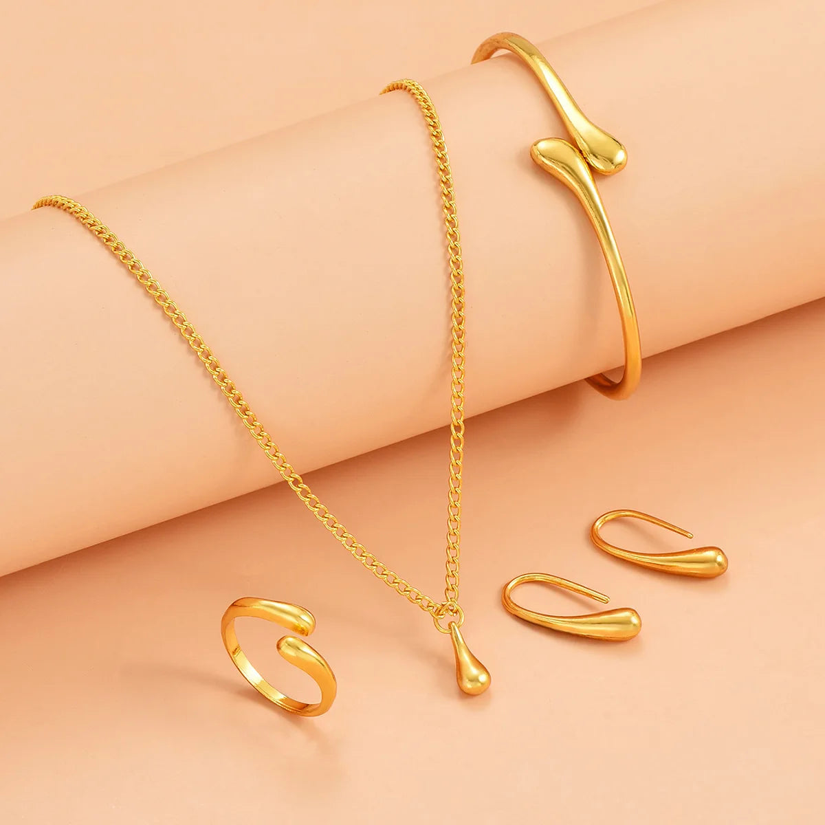 Strahle an deinem besonderen Tag – Das 5-teilige Schmuckset für unvergessliche Erinnerungen