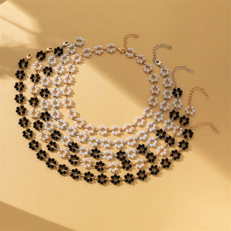 Koreanische Perlenblume Choker – Mode Halskette mit Zirkon und Schmetterlings-Anhänger!
