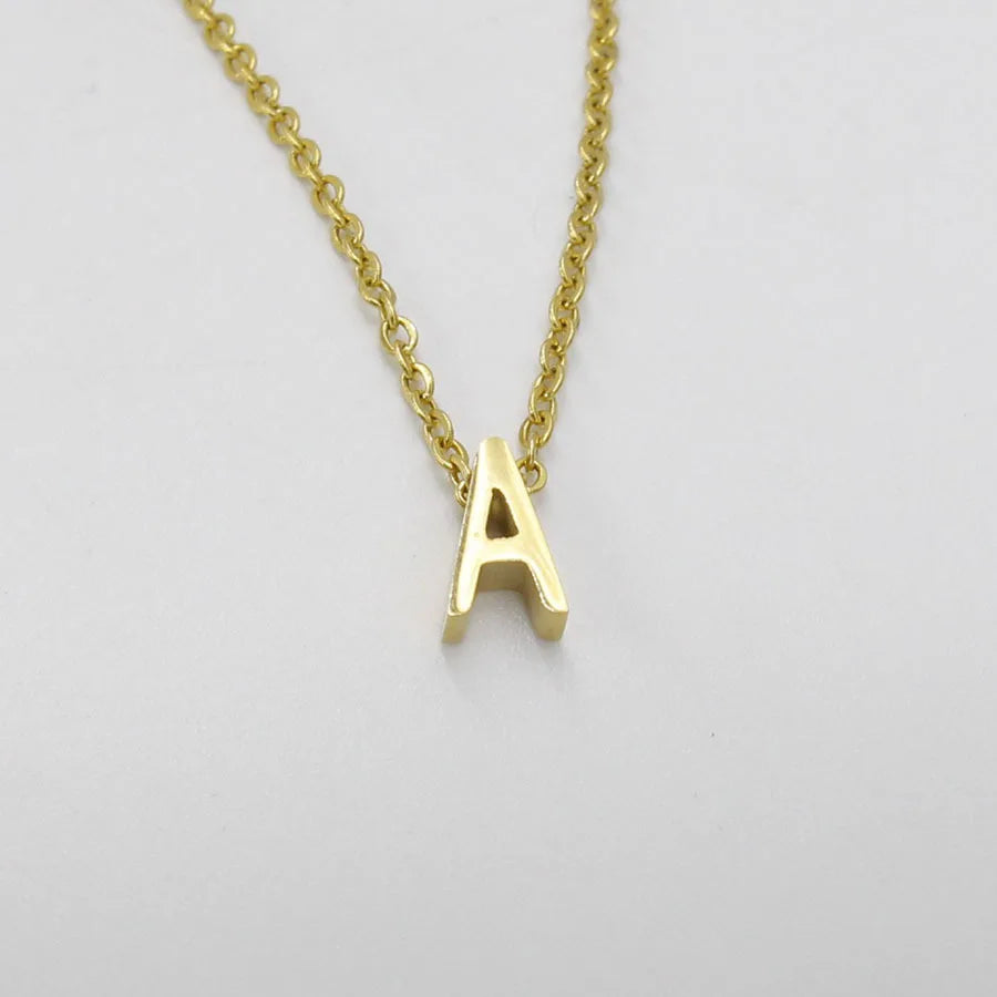 Personalisierte Buchstaben-Halskette – Eleganter Choker aus Edelstahl in Goldoptik!