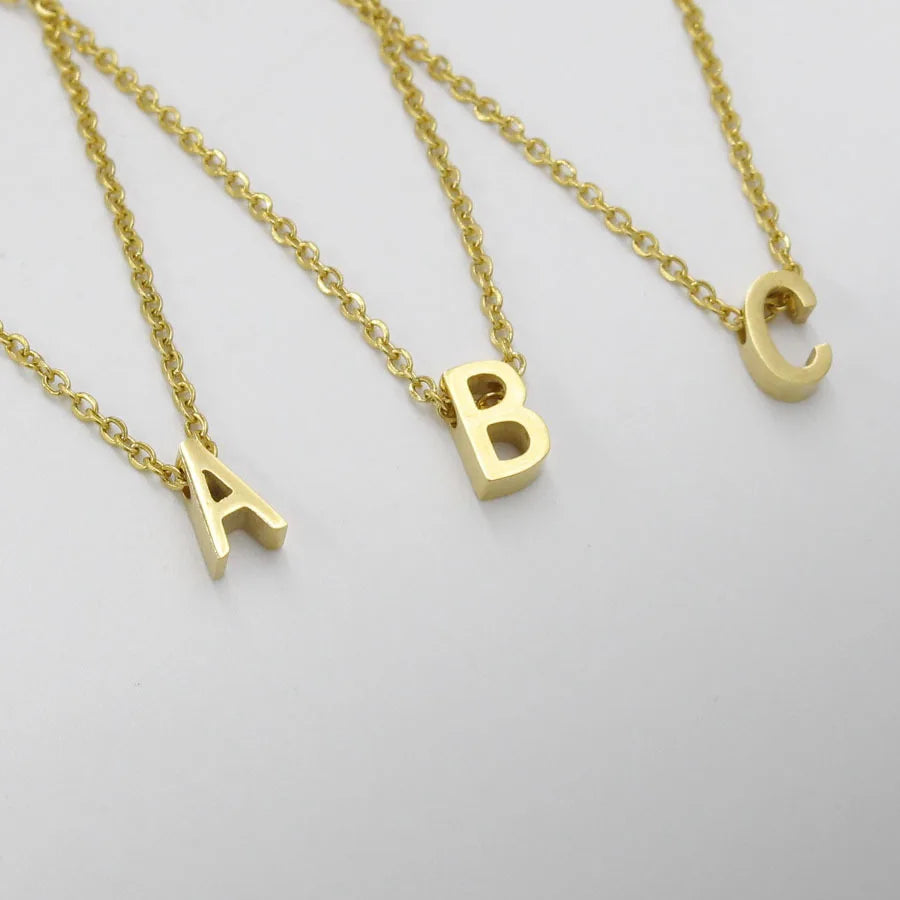 Personalisierte Buchstaben-Halskette – Eleganter Choker aus Edelstahl in Goldoptik!