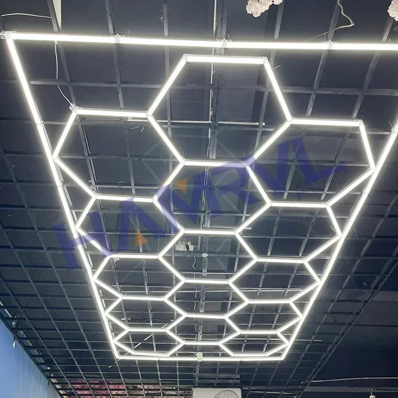 Hexagon LED-Garagenbeleuchtung – Leistungsstark, individuell anpassbar & perfekt für Werkstätten!