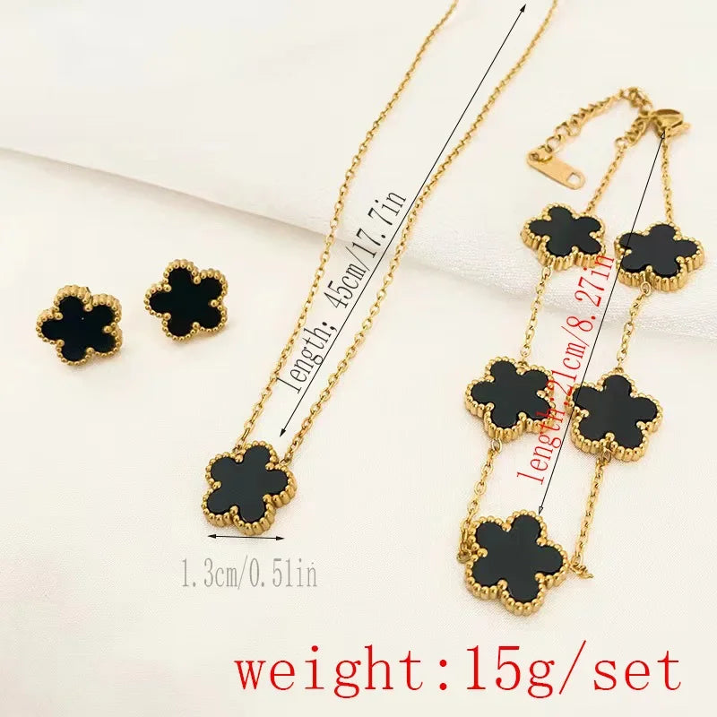 Schmuckset mit Pflaumenblüte – Edelstahl Halskette, Armband & Ohrringe für Damen!