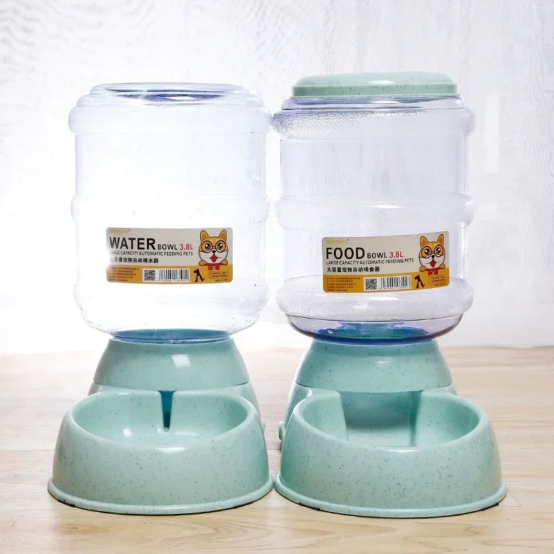 Automatischer Futter- & Wasserspender – Die smarte Lösung für dein Haustier!
