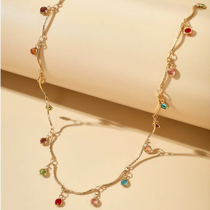 Koreanische Perlenblume Choker – Mode Halskette mit Zirkon und Schmetterlings-Anhänger!